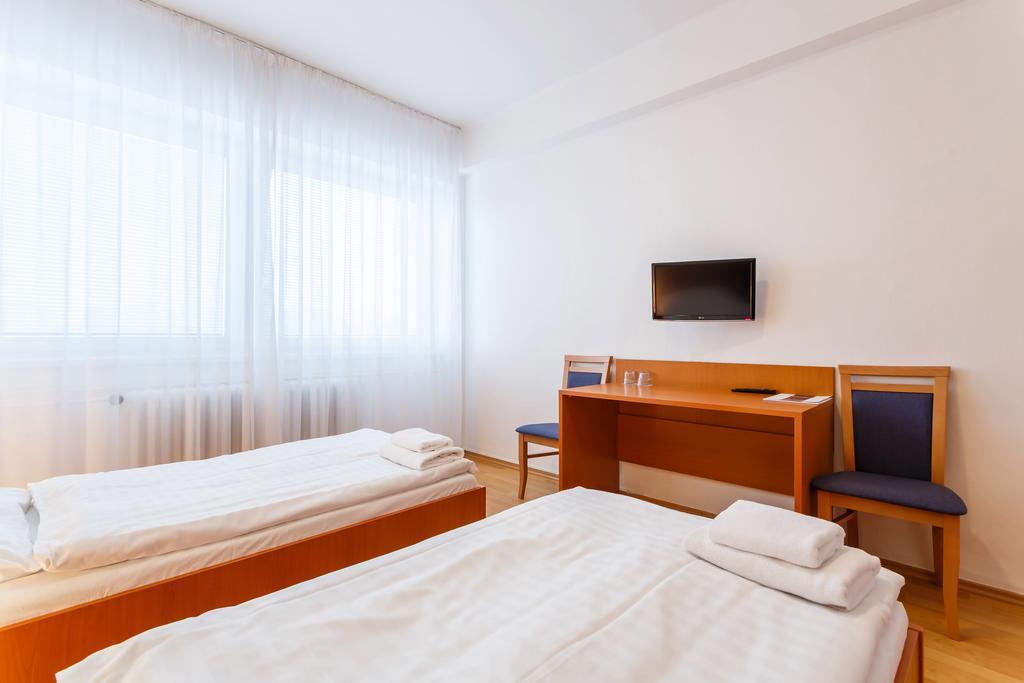 Hotel Veronika Ostrava Exterior foto